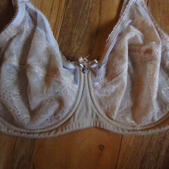 Wacoal Beige Retro Chic Sheer Lace Unlined Underwire Bra size 40C - Picture 2 of 7